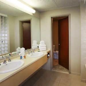 Honeymoon King Suite